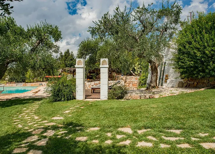 Trullo With Pool In Olive Garden